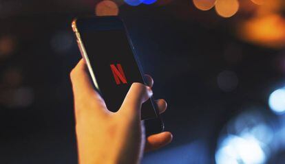 Uso de Netflix en un móvil