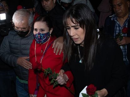 Rosario Robles ha quedado en libertad después de tres años en prisión preventiva en el Penal de en Santa Martha Acatitla.