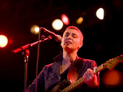 Sinead O'Connor, durante un concierto en Suiza el 16 de agosto de 2008.