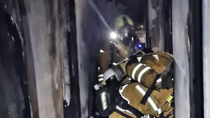 Imagem dos bombeiros do Consórcio durante atuação em Villajoyosa.