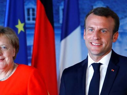 La canciller alemana, Angela Merkel, con el presidente francés, Emmanuel Macron
