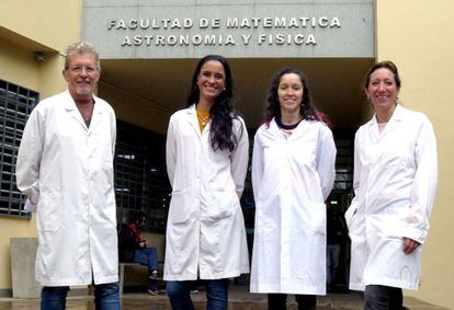 Ezequiel Leiva, Victoria Bracamonte, Guillermina Luque and Andrea Calderón scientists from the Sustainable Energy Laboratory (LaES) of the National University of Córdoba (UNC) who developed the project.
