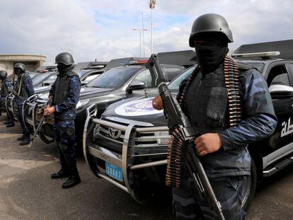 Fuerzas de seguridad en el barrio de Tajura, esta semana, en Trípoli.
