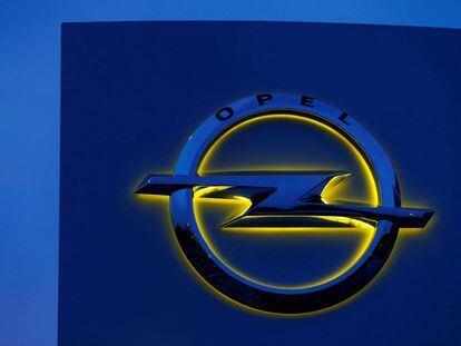 Logo de Opel en la sede de Ruesselsheim.