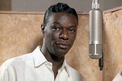 El músico de jazz Nat King Cole.