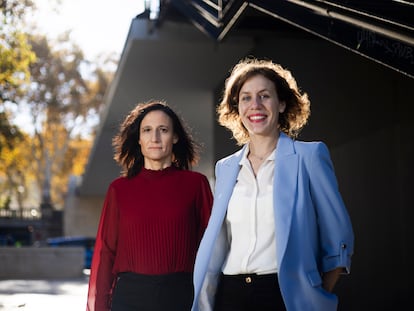 Carmen Olmedo Lucerón y Ana Fernández Dueñas, este jueves en Barcelona.