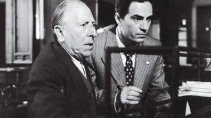 Pepe Isbert (izquierda) y Nino Manfredi, en 'El verdugo'.