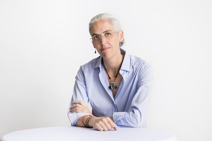 «LAS REDES BENEFICIAN AL OUTSIDER Y A QUIEN VA CONTRA EL ESTABLISHMENT»: PAMELA SAN MARTÍN