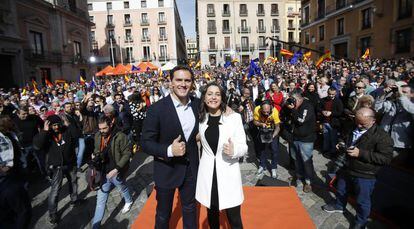 El presidente de Ciudadanos, Albert Rivera, y la líder del partido en Cataluña, Inés Arrimadas, este sábado en Madrid.