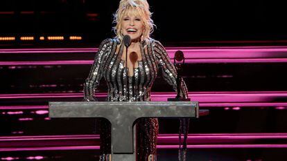 Dolly Parton en la ceremonia del Rock & Roll Hall of Fame en Los Ángeles, California, el 6 de noviembre de 2022.