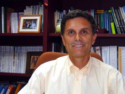 El tecnólogo de los alimentos Francisco Tomás Barberán, del CSIC, declaró que trabajaba cerca de La Meca, en vez de en Murcia.