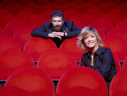 Antonio Banderas y María Casado, responsables de la productora de televisión del Teatro del Soho.