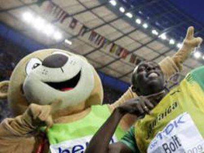 Bolt, el más rápido en la pista quiere serlo en los negcocios