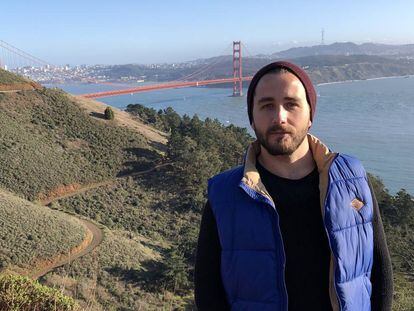 Santiago Bibiloni en el condado de Mar&iacute;n, con el Golden Gate de fondo.