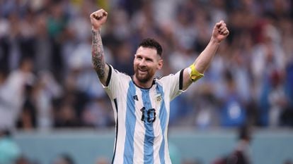 Messi celebra su gol a Croacia.