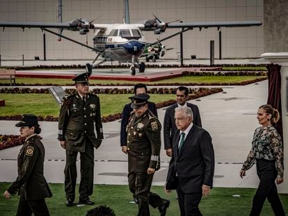 El Presidente de México, Andrés Manuel López Obrador inauguró el Museo Militar de Aviación en la base militar aérea de Santa Lucía, en Estado de México.