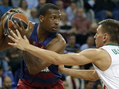 Holmes, en su estreno con el Barça, ante Ulanovas.