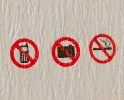 PICTOGRAMAS EN SU CARTA CON TRES PROHIBICIONES, NO FUMAR, NO HABLAR POR TELÉFONO Y NO TOMAR FOTOGRAFÍAS / CAPEL