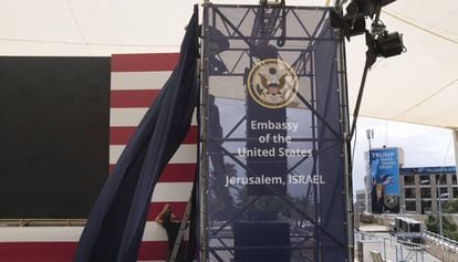 Preparativos para la ceremonia de apertura de la Embajada de EE UU en Jerusalén.