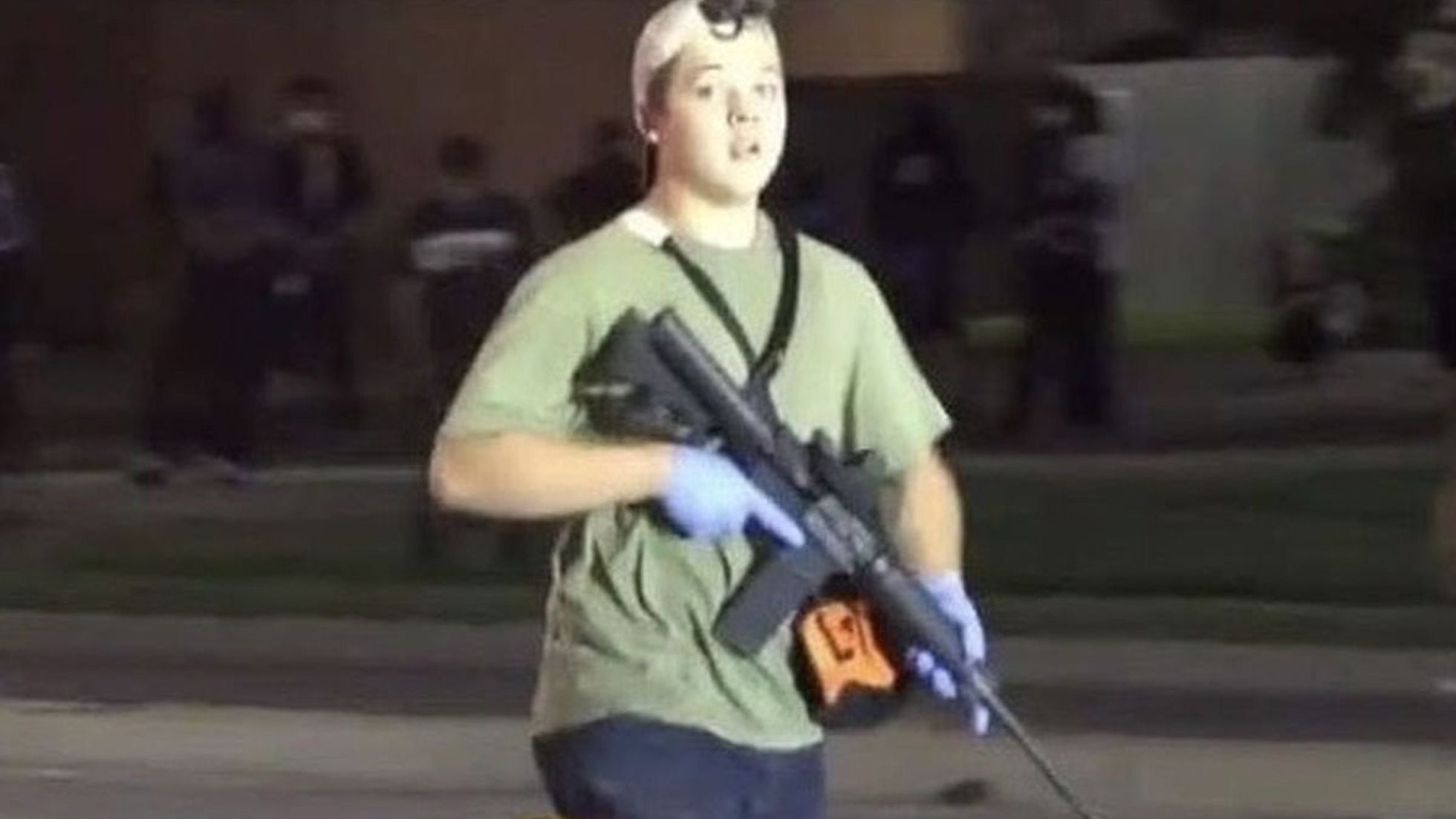 Kyle Rittenhouse, el adolescente que disparó en las protestas en Wisconsin:  “Tengo un rifle para protegerme” | Internacional | EL PAÍS