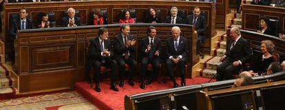 Juan Carlos I recibe el aplauso durante el acto de conmemoración del cuarenta aniversario de la Constitución.