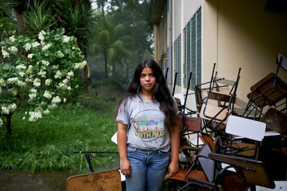 La estudiante Valeska Sandoval posa durante las protestas en la Universidad Autónoma de Nicaragua, el 10 de junio de 2018.