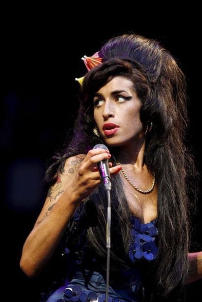 Amy Winehouse, en el Festival de Glastonbury, en 2008.