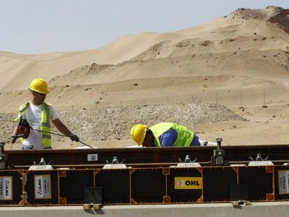 Vista de las obras del AVE que se construye en Arabia Saud&iacute;.