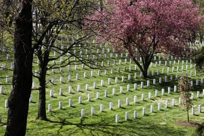 Cementerio Nacional de Arlington, donde descansan 400.000 militares y sus familiares.