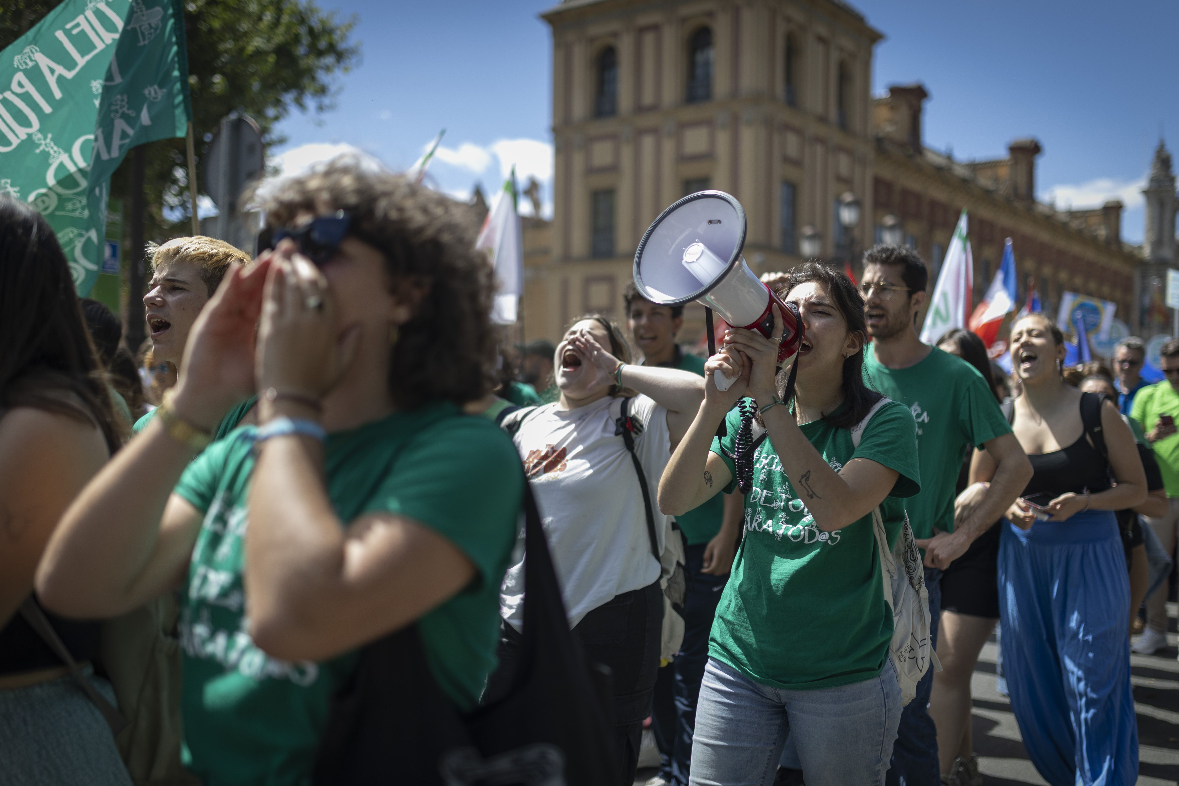 Las políticas educativas de PP y Vox generan una ola de protestas: “Es una ofensiva contra la escuela pública”