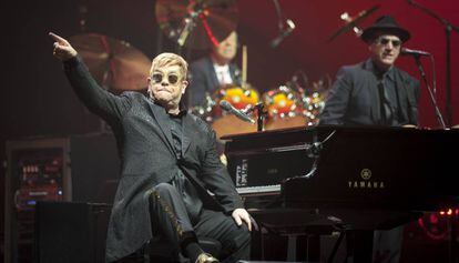 Elton John en su concierto en Barcelona.