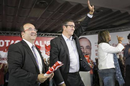 Miquel Iceta, Nuria Marin i Patxi Lopez en un míting.
