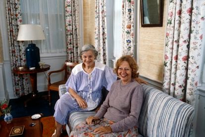 Elizabeth Hardwick (derecha) y Mary McCarthy, en casa de esta última en 1980.