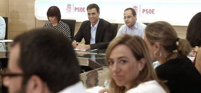El secretari general del PSOE, Pedro Sánchez, aquest dilluns, a l'executiva permanent.