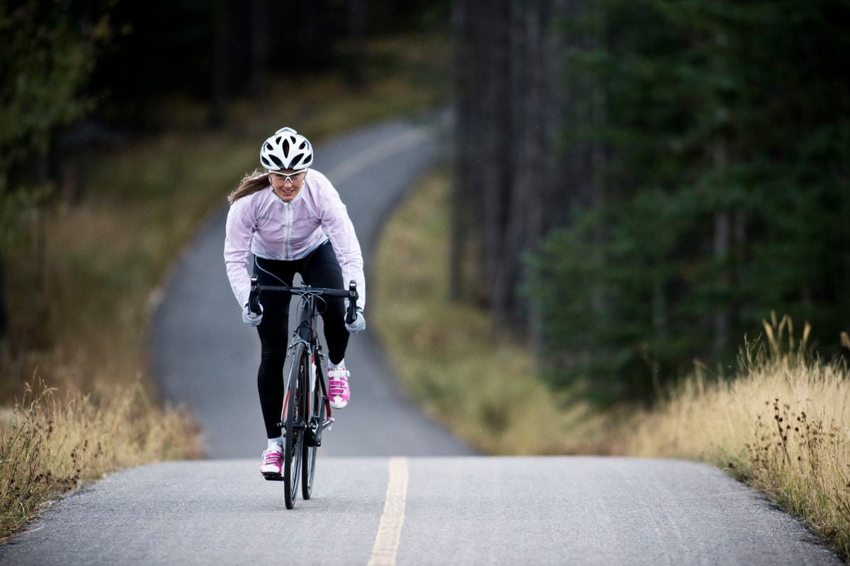 Énfasis Peatonal Decir a un lado Cómo no pasar frío en la bici? Elegimos 11 prendas y accesorios para  pedalear en invierno | Escaparate | EL PAÍS