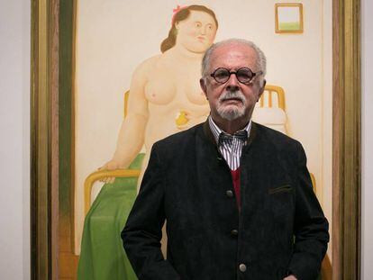 Botero, ante una de sus cuadros expuestos en la galería Marlborough
 