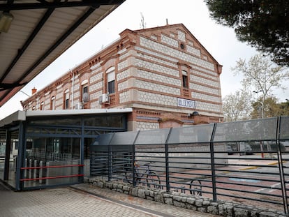 La estación de cercanías de Valdemoro amanece totalmente vacía el pasado 27 de marzo.