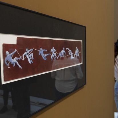 Obras del artista sevillano, Nazario, presentes en una exposición retrospectiva en el Centro Andaluz de Arte Contemporáneo (CAAC).








