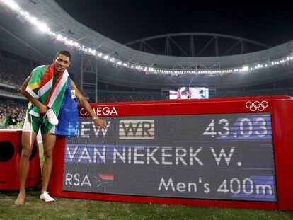 Wayde van Niekerk y su r&eacute;cord del mundo en los 400 metros. 