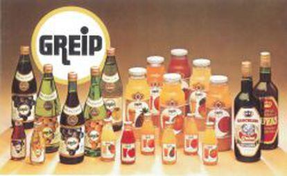 Bodegón con los distintas bebidas que fabricaba Zumos de Navarra S.A.
