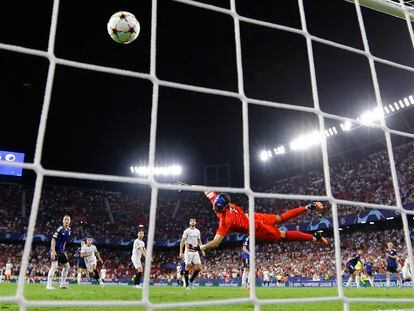 Isco marca el segundo gol del Sevilla en el partido contra el Copenhague en la quinta jornada de la Champions League, en el Ramón Sánchez-Pizjuán este martes.