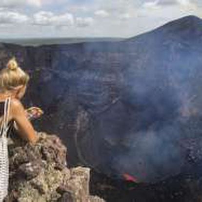 Cráter del volcán Masaya, en Nicaragua.