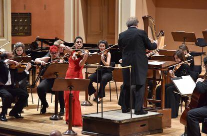 Leticia Moreno con la Orquesta de Cadaqués, en su concierto el pasado jueves.