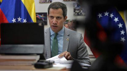 Juan Guaidó, en su oficina en Caracas, el 30 de diciembre.