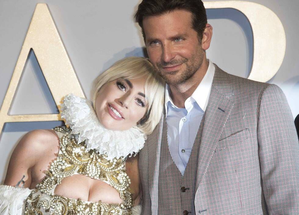 Lady Gaga y Bradley Cooper, nominados al Oscar por 'Ha nacido una estrella', en el estreno de la película en Londres el pasado septiembre.