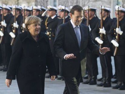 Merkel y Mariano Rajoy, durante el encuentro en Berl&iacute;n.