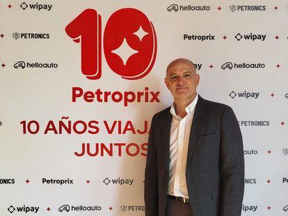 Manuel Santiago, CEO de Petroprix, durante la presentación del plan estratégico de la compañía, en Martos (Jaén).
