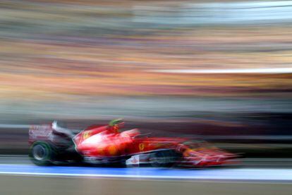 Raikkonen, a lomos de su Ferrari.