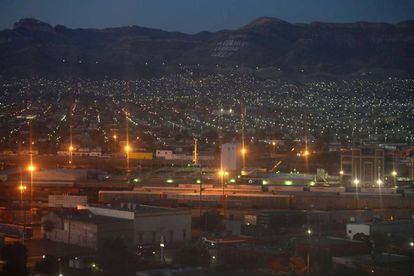 Vista de Ciudad Ju&aacute;rez, en M&eacute;xico, desde El Paso, Texas 