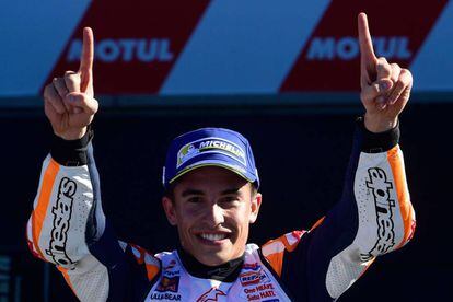 Marc Márquez celebra el campeonato del mundo de MotoGP